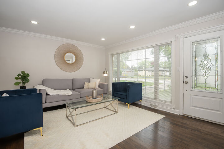 Property Photo: 216 Flora Avenue IL 60025