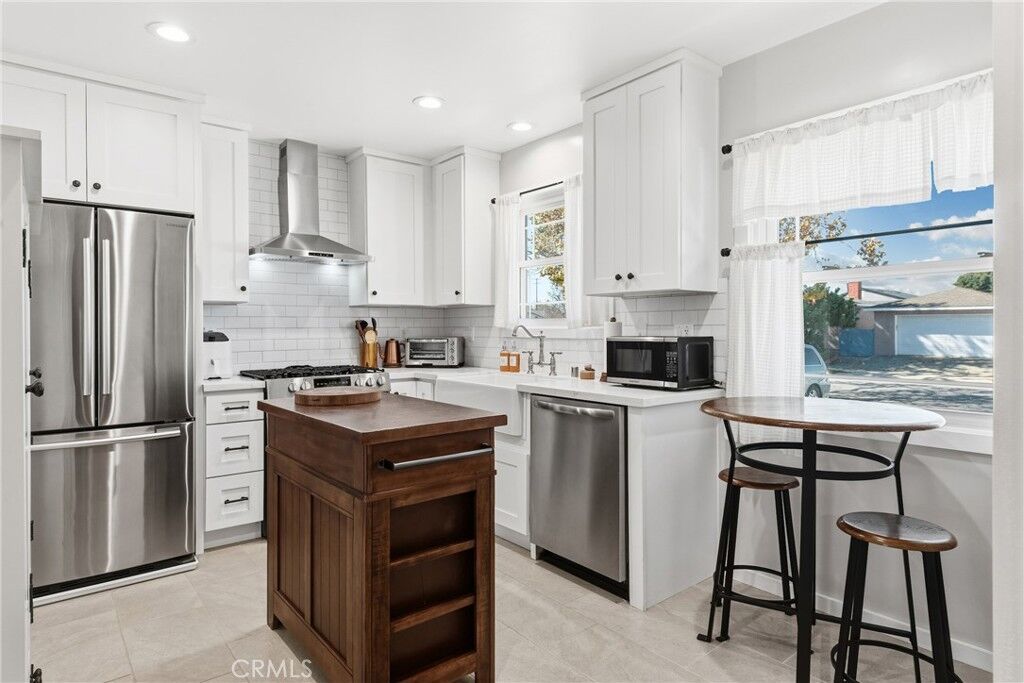 Property Photo:  16626 Haas Avenue  CA 90504 