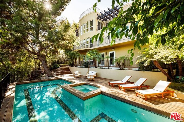 Property Photo:  2505 Bowmont Drive  CA 90210 