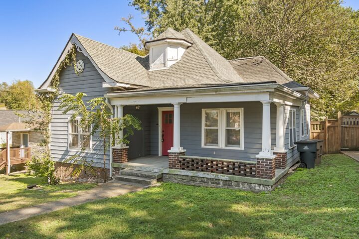 Property Photo: 1007A N 14th St TN 37206