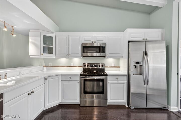 Property Photo: 2100 Cascades Drive 4904 FL 34112