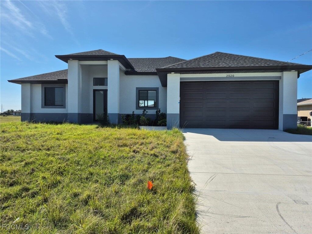 Property Photo:  1504 NE 43rd Lane  FL 33909 