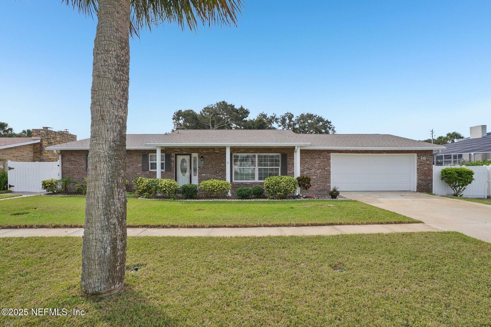 Property Photo: 18 Buckingham Drive FL 32176