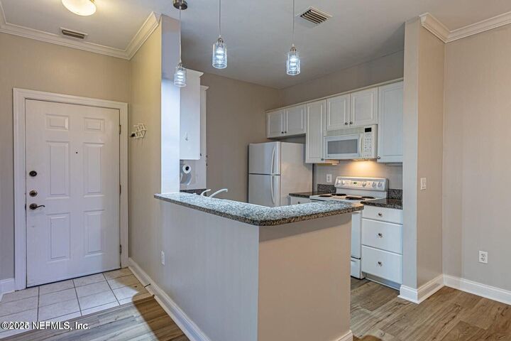 Property Photo: 230 Presidents Cup Way 109 FL 32092