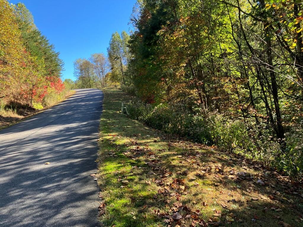 Property Photo: 28/29 Sanctuary Drive NC 28906