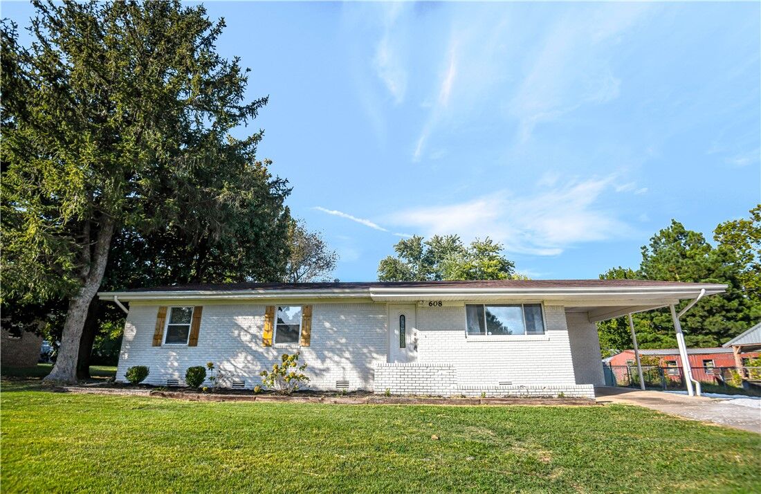 Property Photo: 608 NE Detroit Street AR 72736