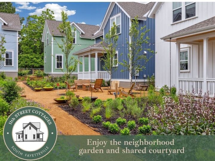 Property Photo: 263 E 11th Street AR 72701