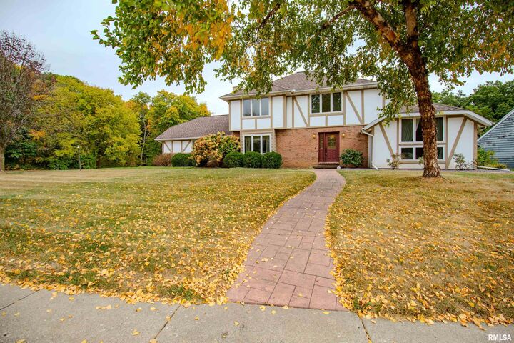 Property Photo: 11918 N Windcrest Court IL 61525