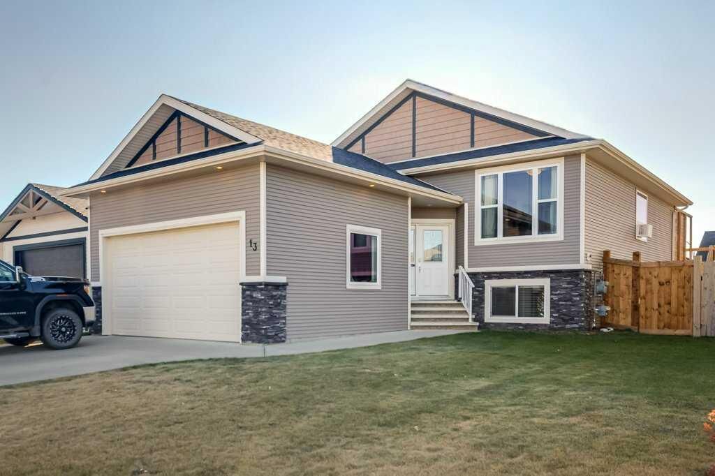 Property Photo: 13 Adina Close AB T4M 0J4