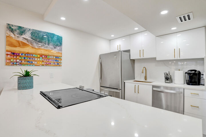 Property Photo: 755 Dotterel Road 1112 FL 33444