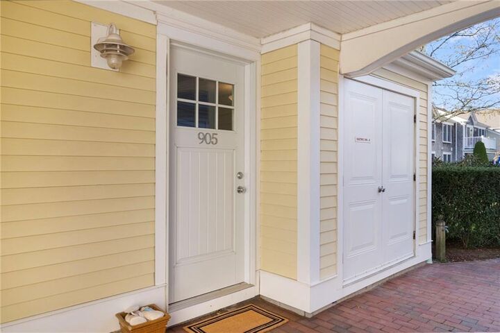 Property Photo: 20 Narragansett Avenue 905 RI 02882