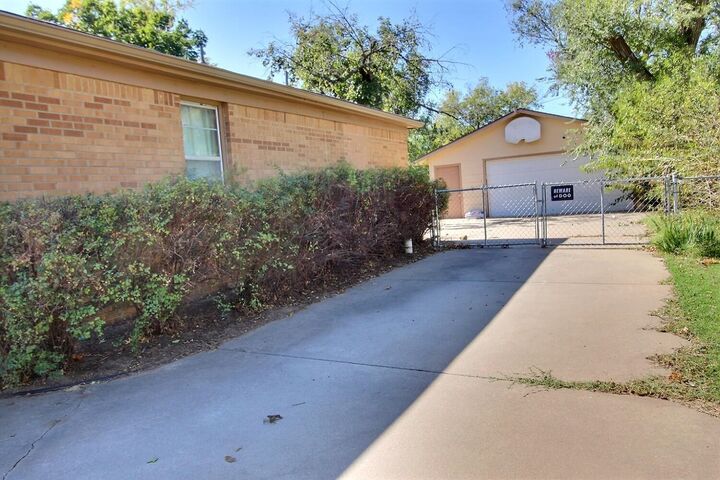 Property Photo: 2629 N Clarence KS 67204