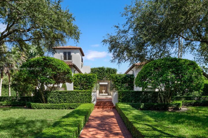 Property Photo:  545 Casuarina Concourse  FL 33143 
