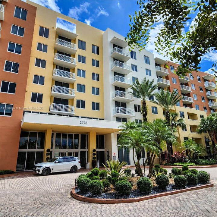 2775 NE 187th St 120  Aventura FL 33180 photo