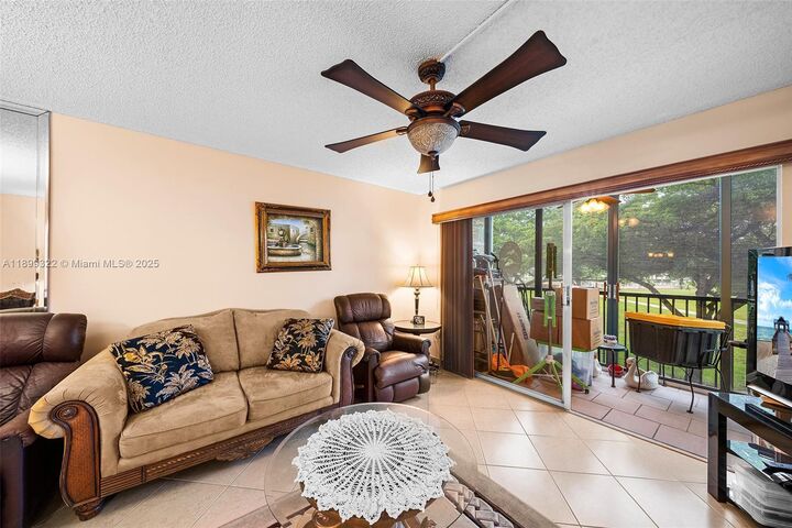 Property Photo:  1601 SW 128th Ter 209A  FL 33027