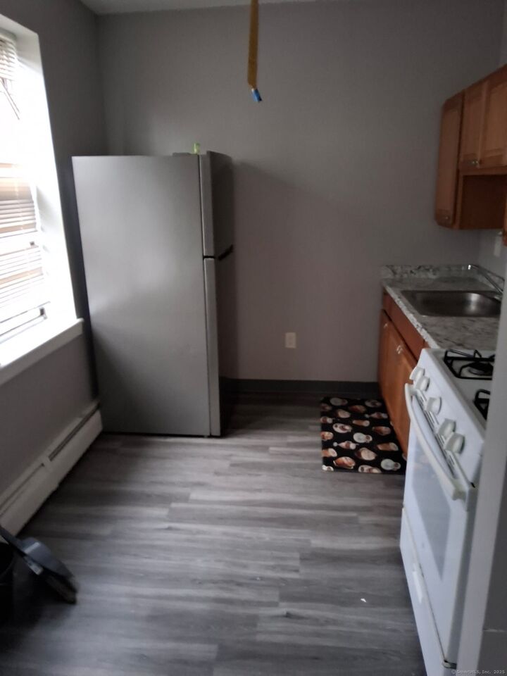 Property Photo: 27 Congress Street 304 CT 06108