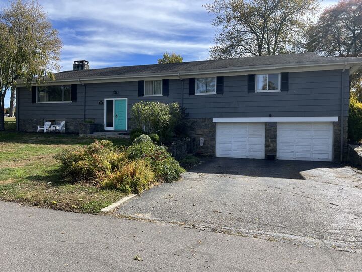 175 Twin Oaks Terrace  Stratford CT 06614 photo