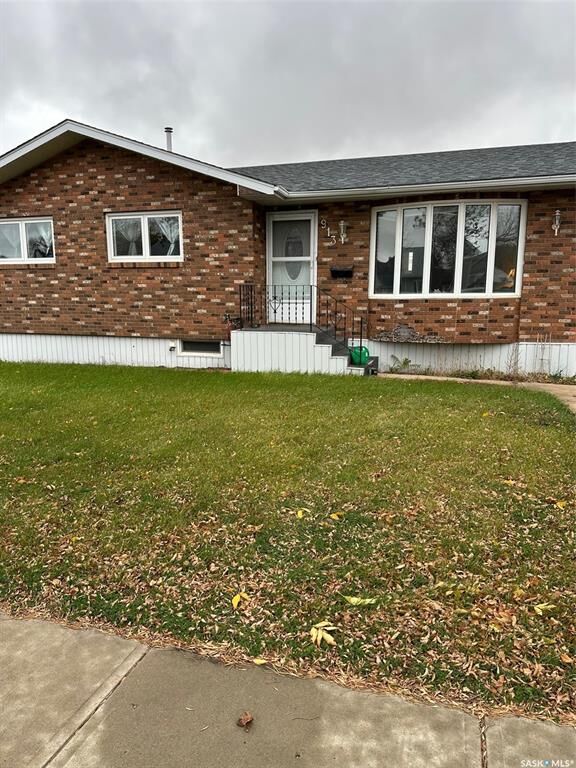 Photo de la propriété: 913 Third Street SK S4A 0R2