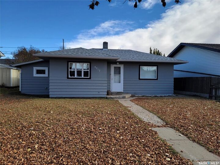 4917 Telegraph Street  Macklin SK S0L 2C0 photo