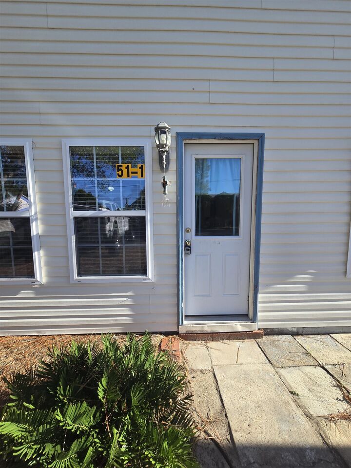 Property Photo:  51-1 E Pine Street  FL 32322 