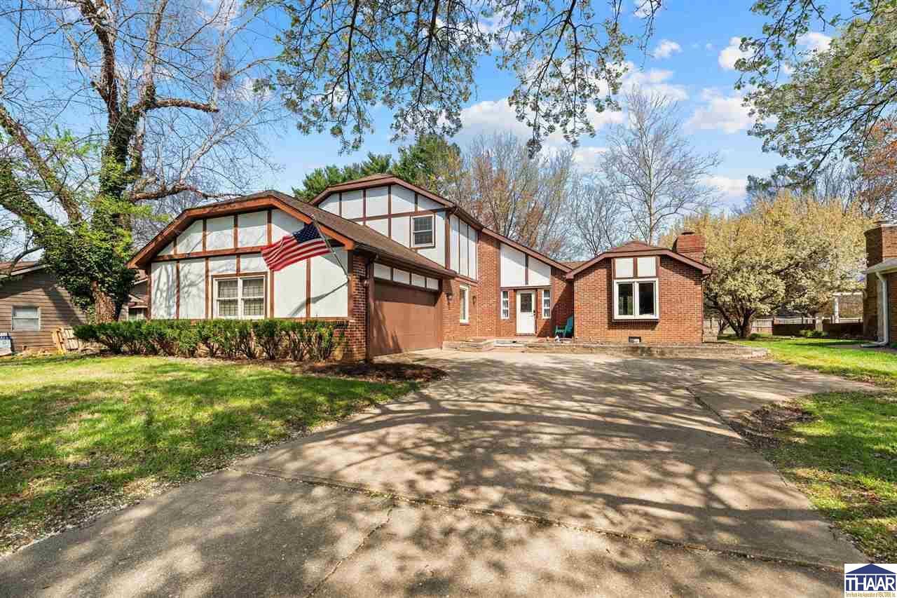 Property Photo: 554 Woodbine Drive IN 47803