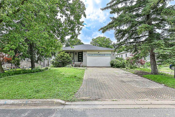 168 Ruggles Avenue  Richmond Hill ON L4C 1Y4 photo