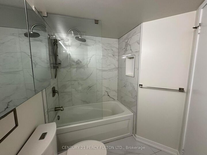 Property Photo:  11 Brunel Court 3115  ON M5V 3Y3 