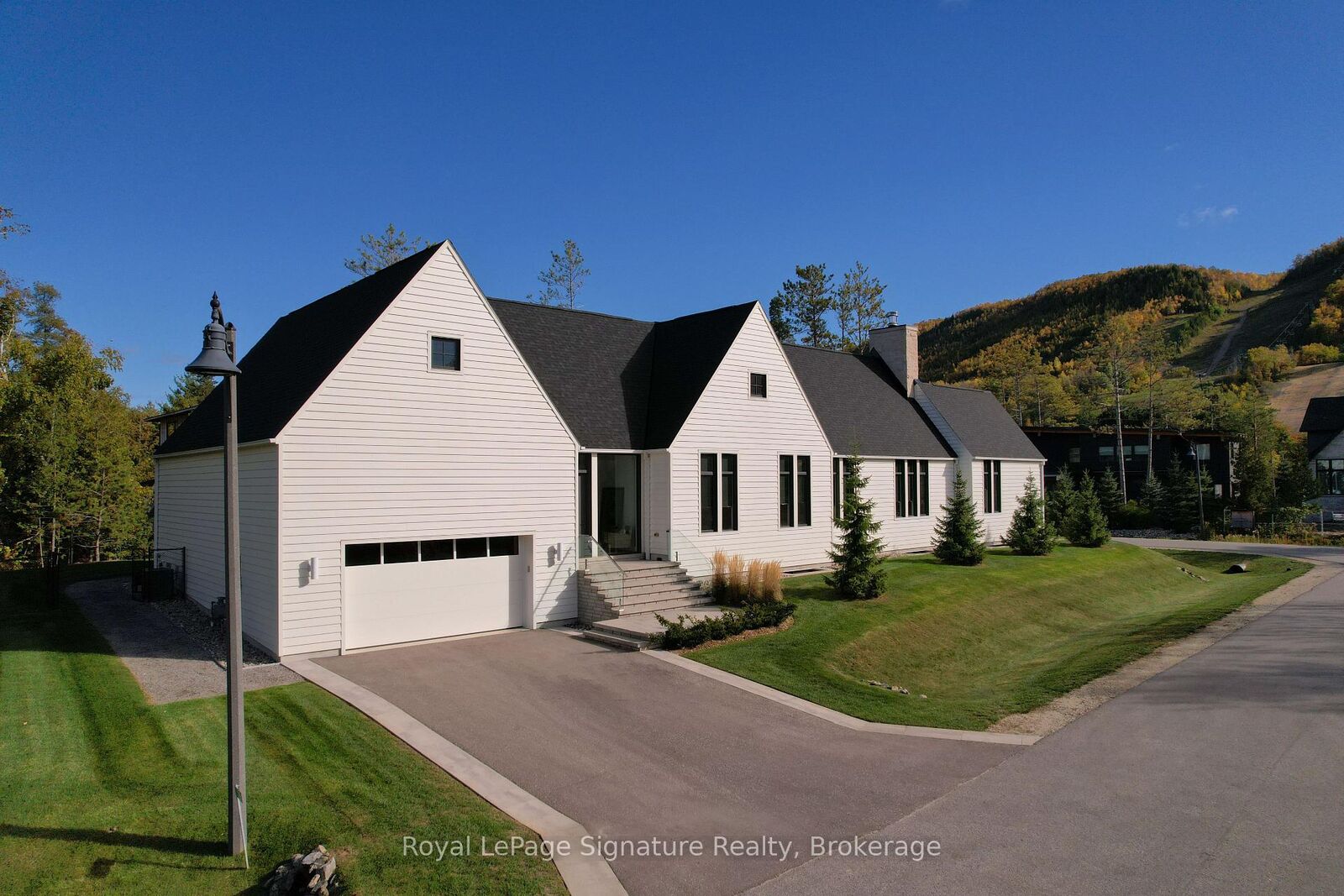Property Photo:  101 Deer Lane  ON N0H 1J0 