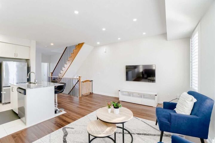 Property Photo: 239 Harding Park ON L3Y 0E1