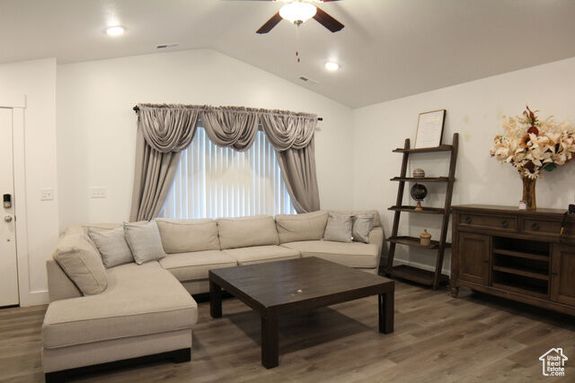 Property Photo: 805 N 980 W UT 84337