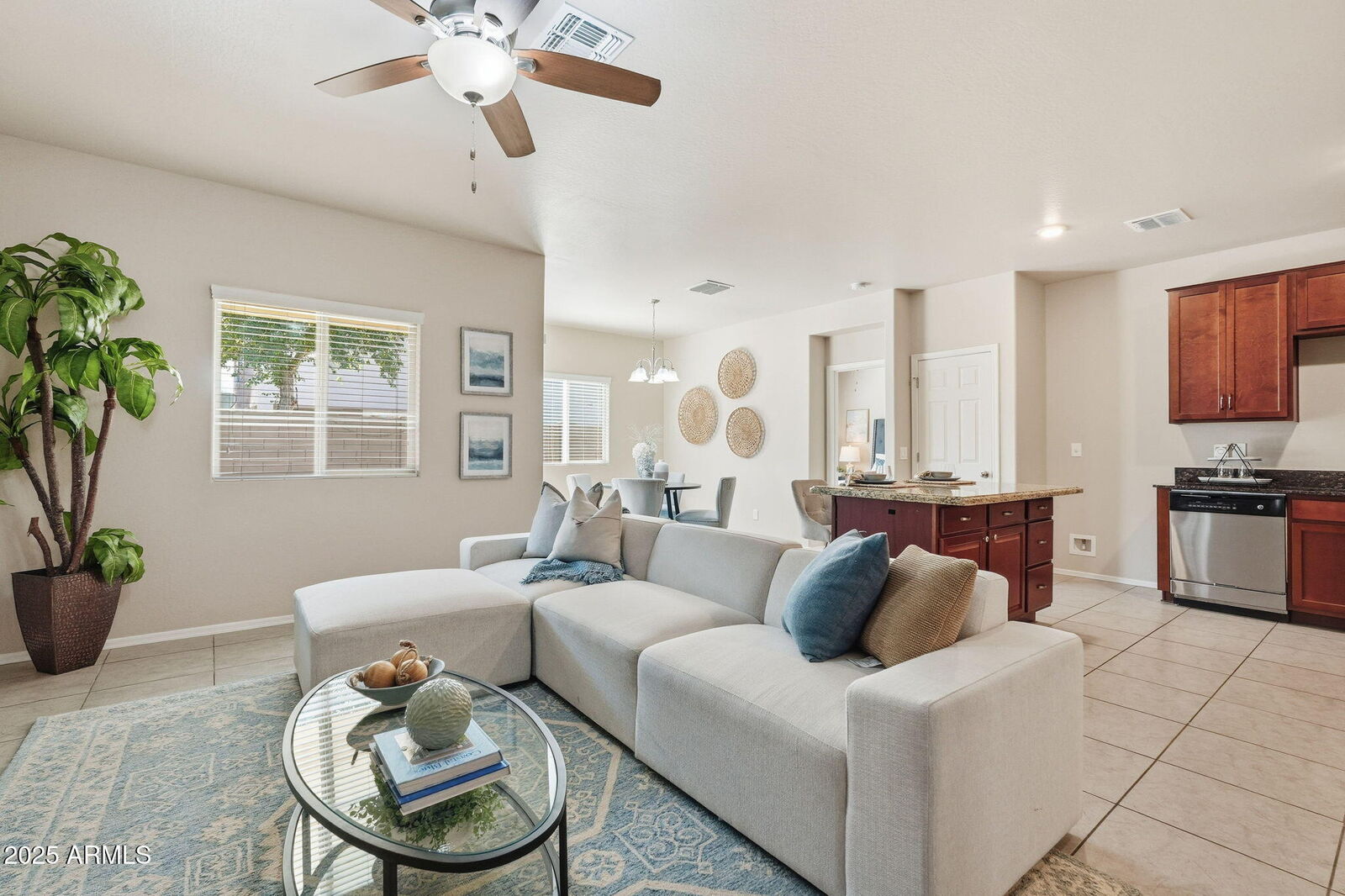 Property Photo: 4065 W Ardmore Road AZ 85339