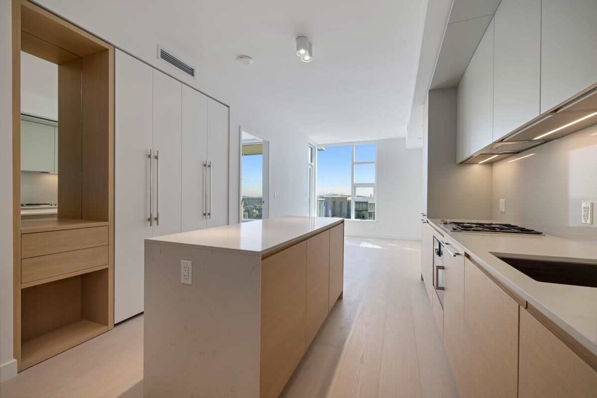 Property Photo:  1289 Hornby Street 4307  BC V6Z 0G7