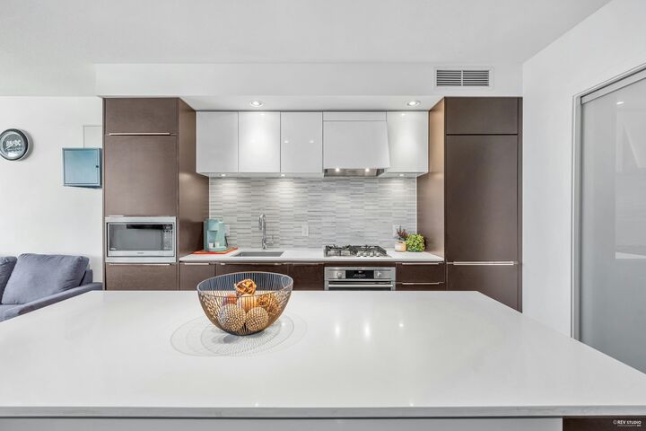 Property Photo: 5233 Gilbert Road 1007 BC V7C 0B3