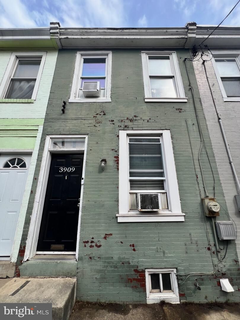 Property Photo: 3909 Brandywine Street PA 19104