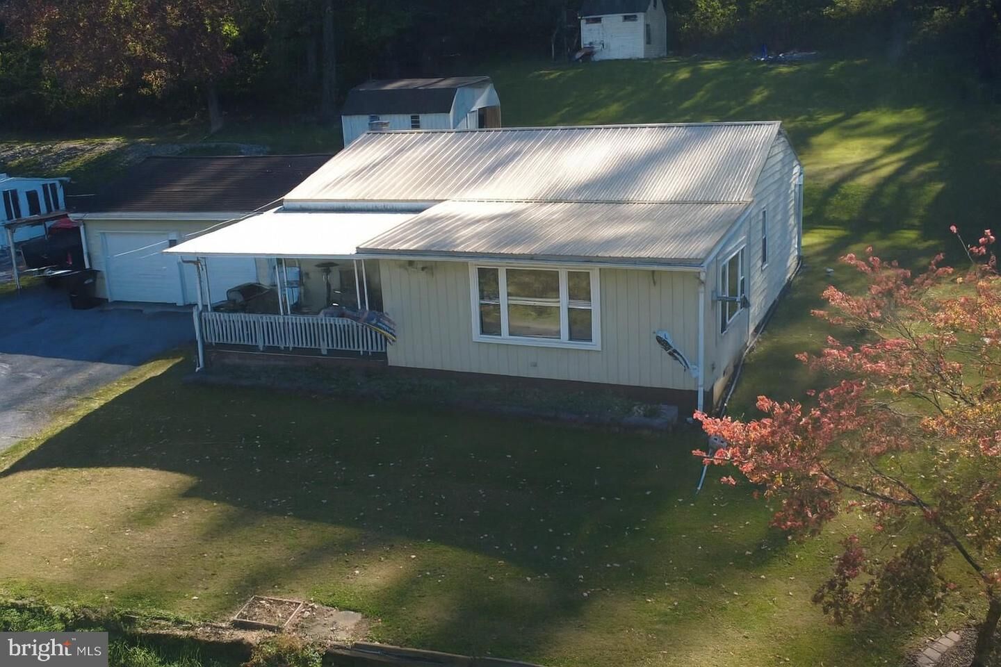 Property Photo:  734 Maple Grove Rd  PA 17557