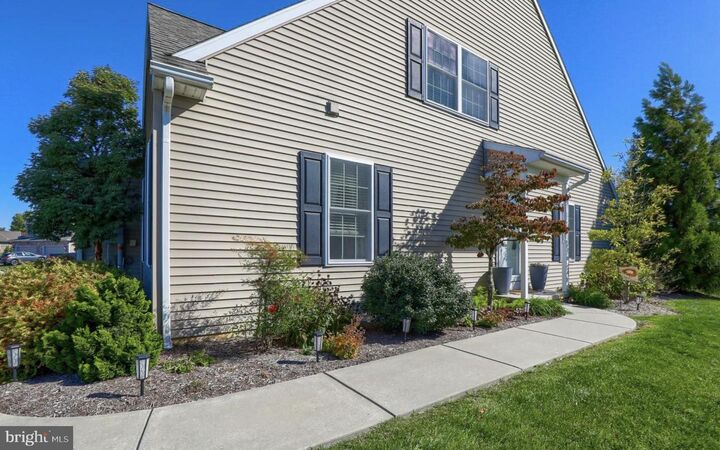 Property Photo: 587 Farmview Lane PA 17552