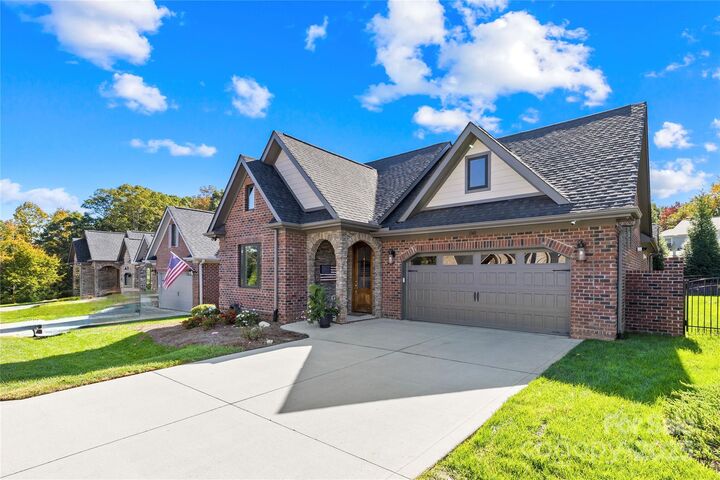 Property Photo:  1140 Golden Hill Lane  NC 28037 