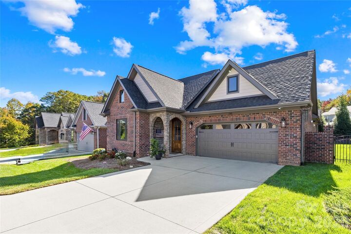 Property Photo:  1140 Golden Hill Lane  NC 28037 