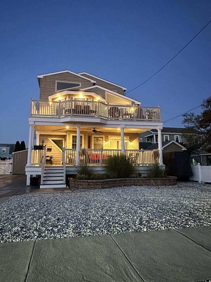 Property Photo: 119 E 9th NJ 08260