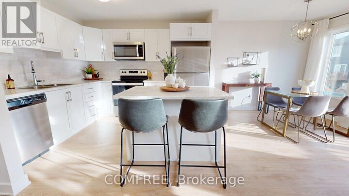 Property Photo:  63 Whitcomb Crescent  ON K7A 0C1 