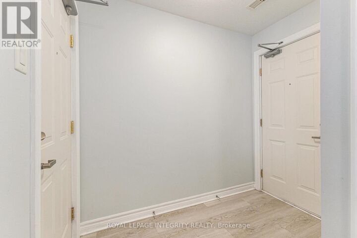 Property Photo: 188 Paseo Private 8 ON K2G 4N7