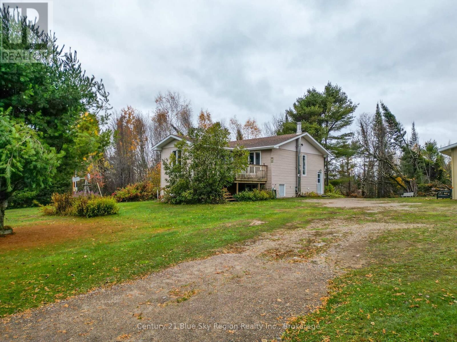 Property Photo:  2225 Papineau Road  ON P0H 1V0