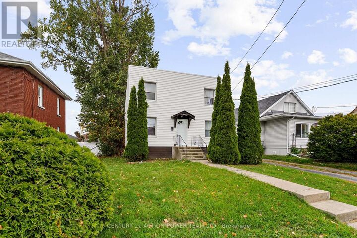 Property Photo: 331 Seventh Street East ON K6H 2R8