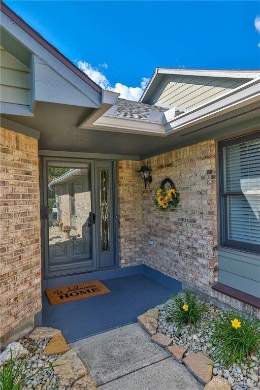 Property Photo:  1920 Wedgewood Circle  OH 45503