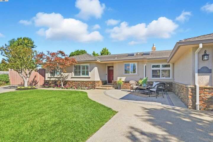 Property Photo: 4328 Cognina Ct CA 94536