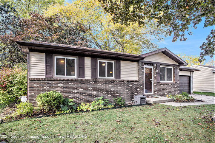 2519 Byrnes Road  Lansing MI 48906 photo