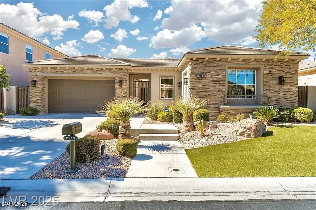Property Photo: 2913 Soft Horizon Way NV 89135