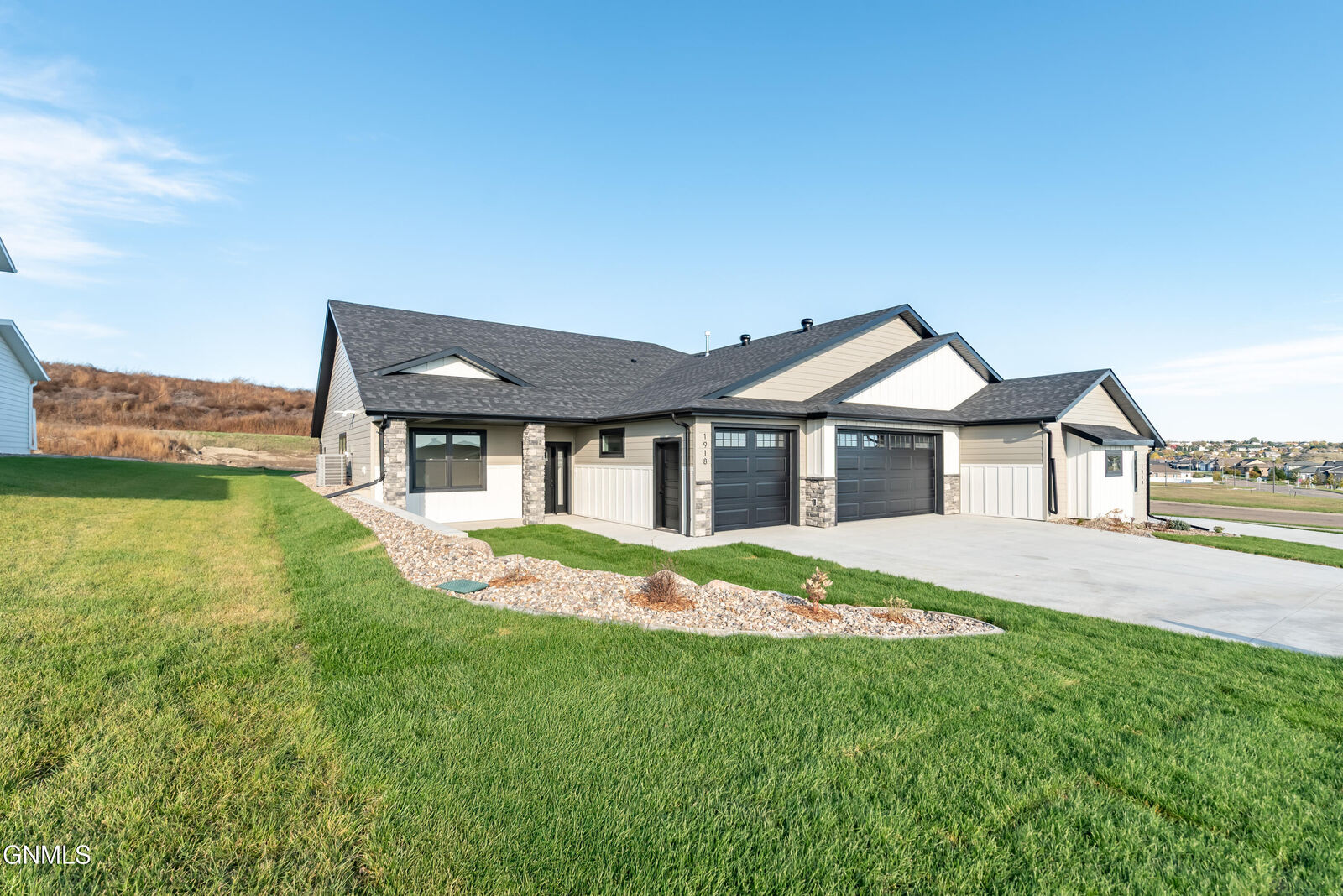 Property Photo:  1918 Prairie Hawk Drive  ND 58503