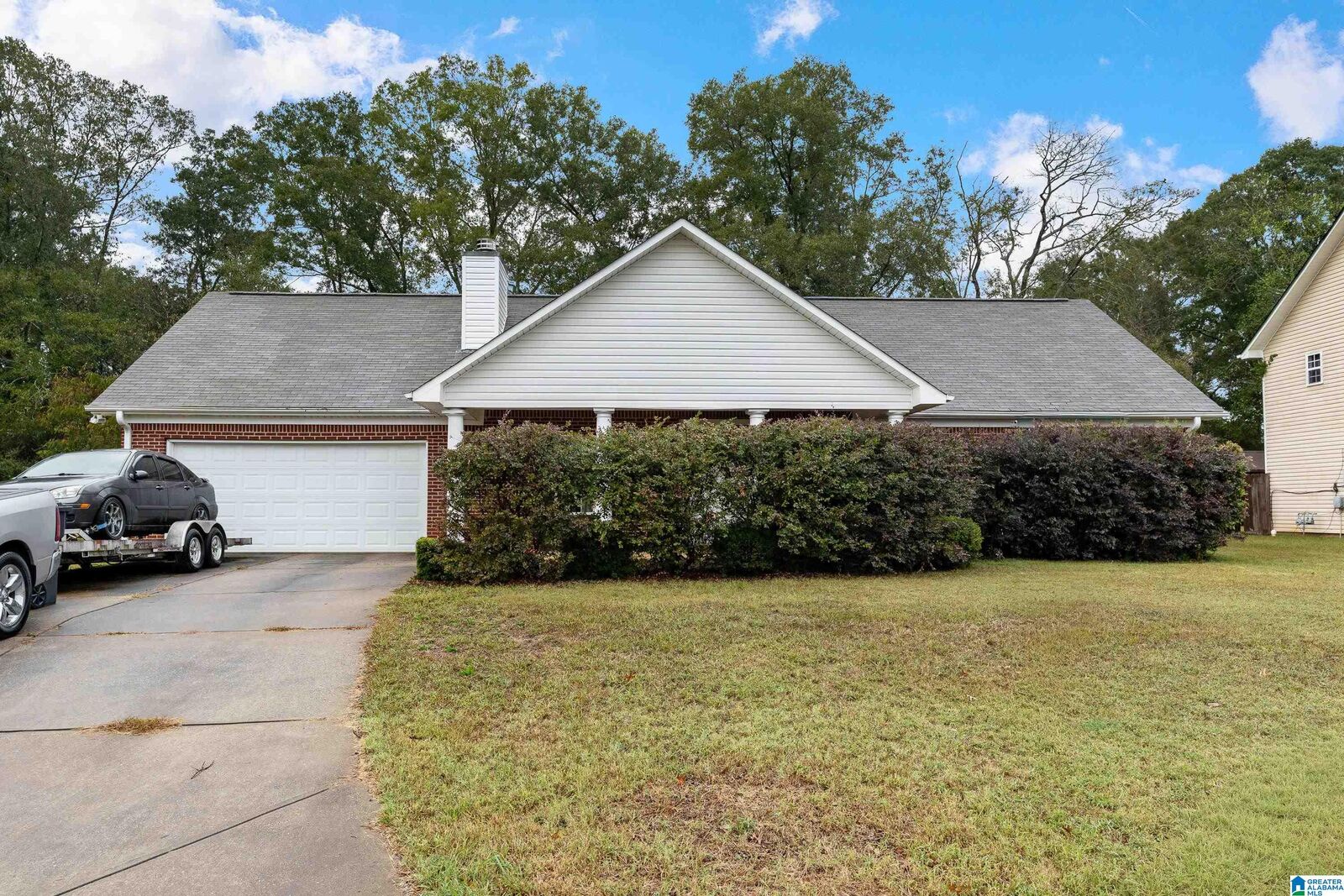 Property Photo:  172 Elm Way  AL 35096