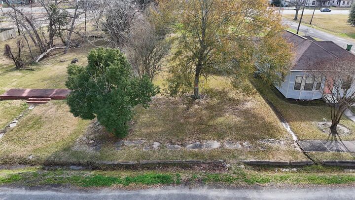 Property Photo: 2310 5th Street TX 77640